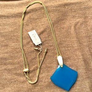 NWT Kendra Scott Aislinn Pendant Necklace